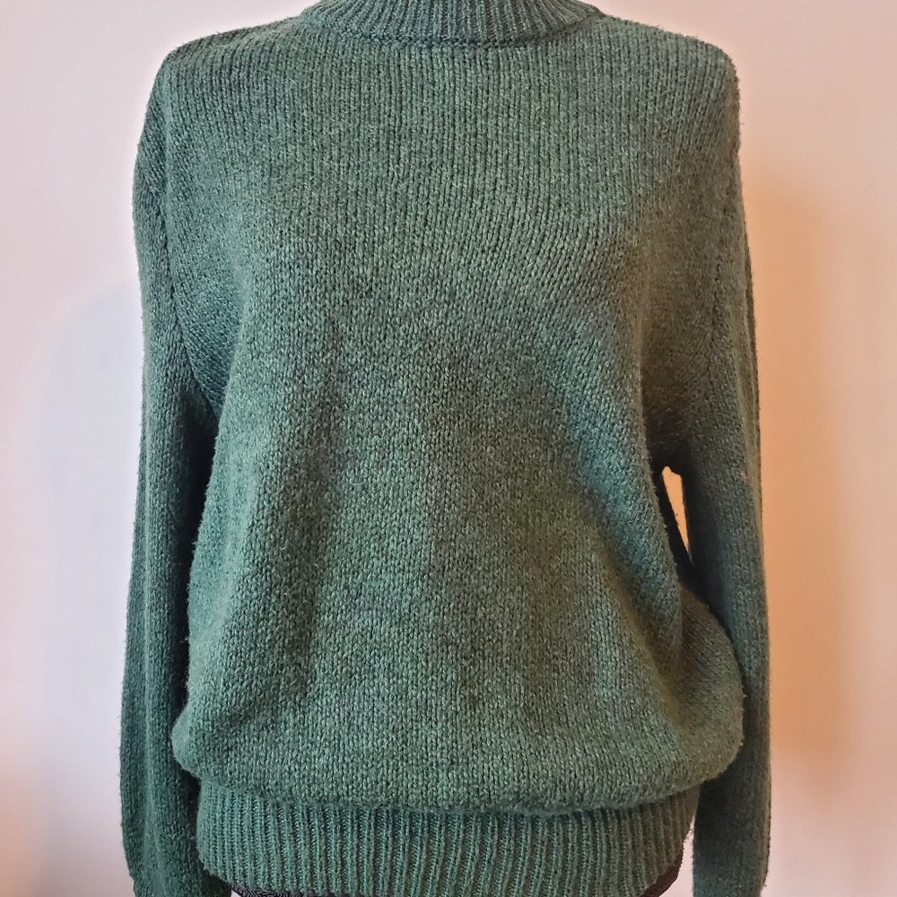 AMERICAN EAGLE WOMENS CREW NECK SWEATER SIZE M